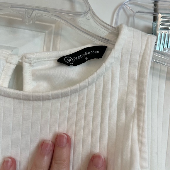 White Ribbed two piece set - Picture 5 of 11